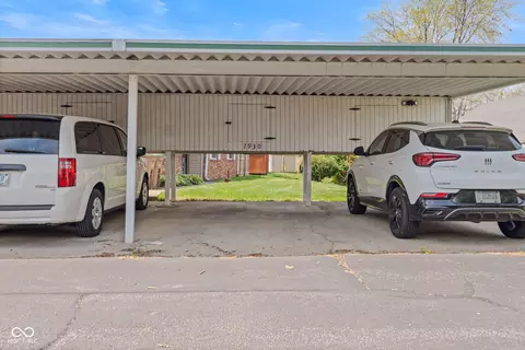 Exterior - 2930 Abounding Dr, Columbus, IN 47201 photo 5 of 5