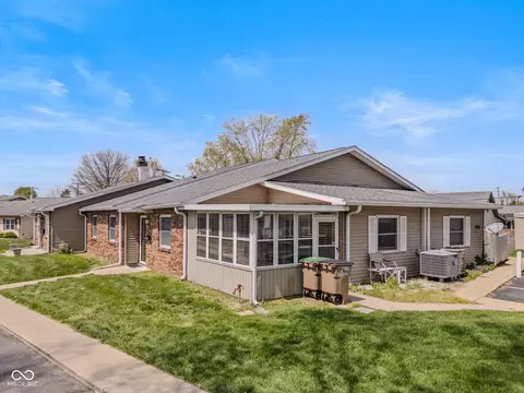 Exterior - 2930 Abounding Dr, Columbus, IN 47201 photo 3 of 5