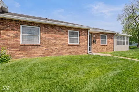 Exterior - 2930 Abounding Dr, Columbus, IN 47201 photo 1 of 5