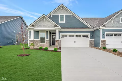 3215 Wrangler Dr, Bargersville, IN 46106