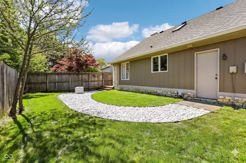 Exterior - 4625 Wembly Ln, Carmel, IN 46033 photo 9 of 11