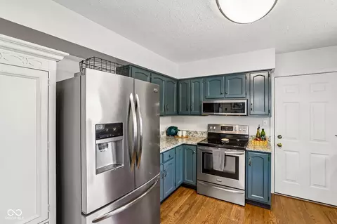 Kitchen - 4625 Wembly Ln, Carmel, IN 46033 photo 3 of 4