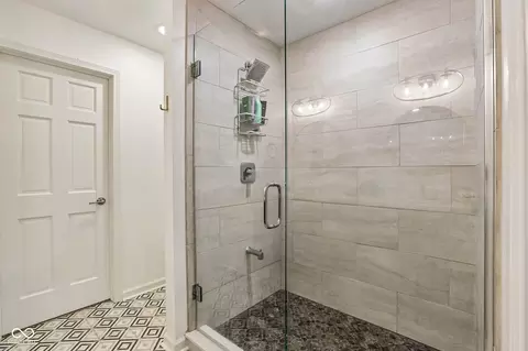 Bath - 4625 Wembly Ln, Carmel, IN 46033 photo 2 of 3