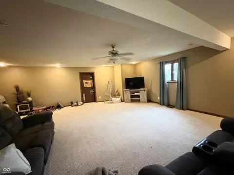 Living - 686 E Wood Ave, Clinton, IN 47842 photo 5 of 5