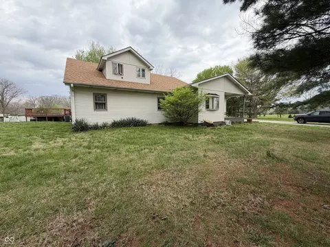 Other - 686 E Wood Ave, Clinton, IN 47842 photo 2 of 15
