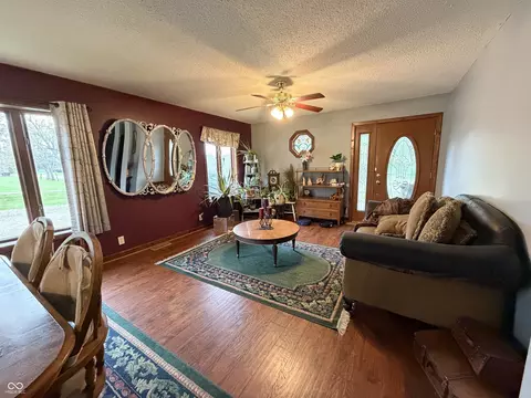 Living - 686 E Wood Ave, Clinton, IN 47842 photo 1 of 5