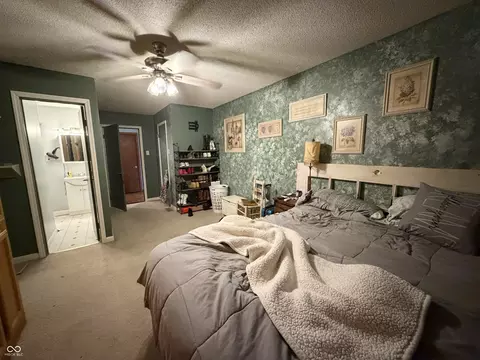 Bedroom - 686 E Wood Ave, Clinton, IN 47842 photo 2 of 15