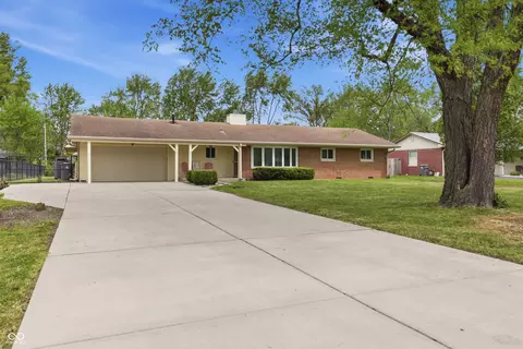 636 Clossey Dr, Indianapolis, IN 46227