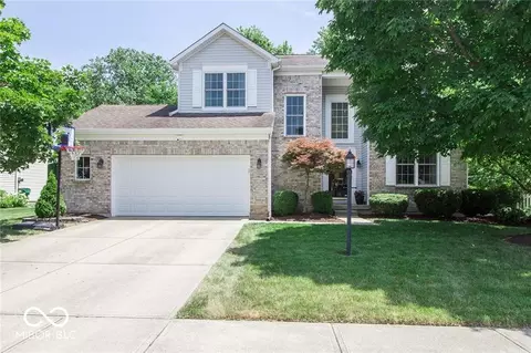 8805 Providence Dr, Fishers, IN 46038