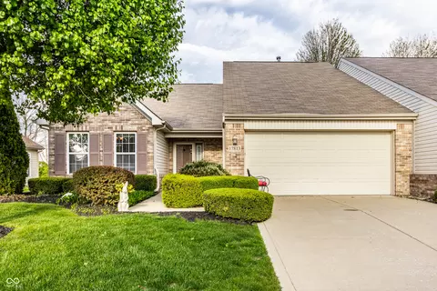 17813 Crown Pointe Ct, Noblesville, IN 46062