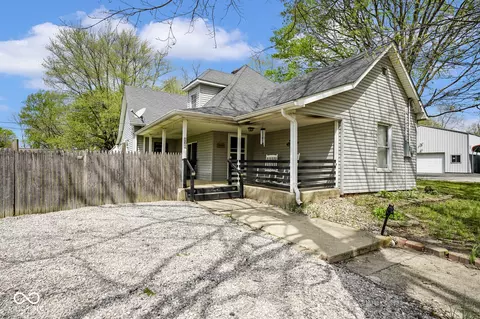 209 N Plum St, Fairland, IN 46126
