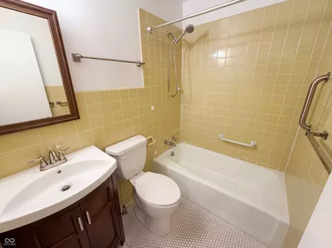 Bath - 1612 E University St, Bloomington, IN 47401 photo 2 of 3