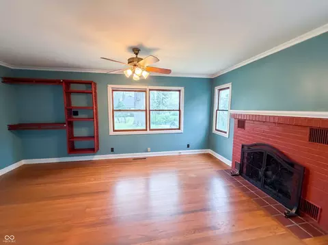 Living - 1612 E University St, Bloomington, IN 47401 photo 4 of 5