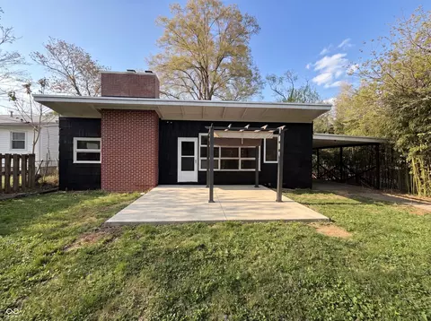 Exterior - 1612 E University St, Bloomington, IN 47401 photo 1 of 3
