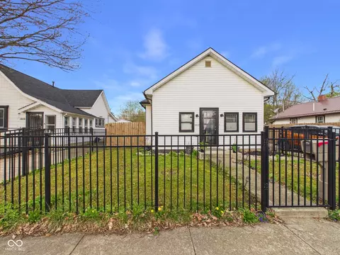 1817 Jefferson St, Anderson, IN 46016