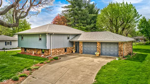 5255 Mount Pleasant Center St, Greenwood, IN 46142