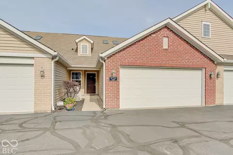 9733 Windy Ln #103, Fishers, IN 46037