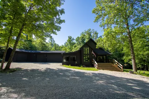 7811 Bean Blossom Rd, Trafalgar, IN 46181