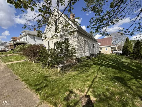 516 S Walnut St, Crawfordsville, IN 47933