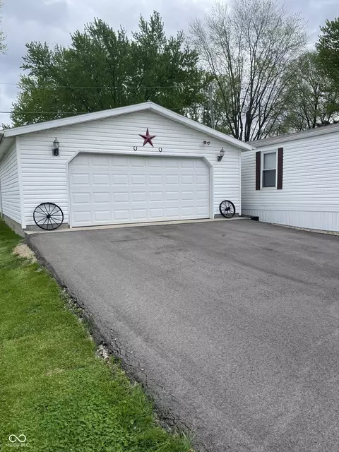 66 Bubble Loo Rd, Cloverdale, IN 46120 photo 3