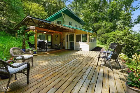 3978 State Road 135 S, Nashville, IN 47448
