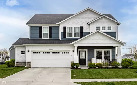 19209 Goins Blvd, Westfield, IN 46074