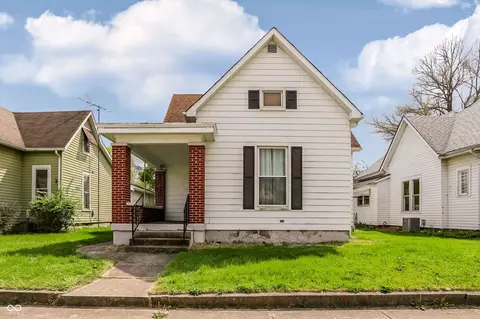 107 1st St, Shelbyville, IN 46176
