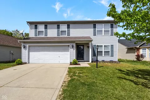 2400 Lakecrest Dr, Columbus, IN 47201