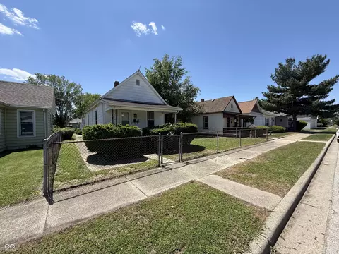 2423 3rd Ave, Terre Haute, IN 47807