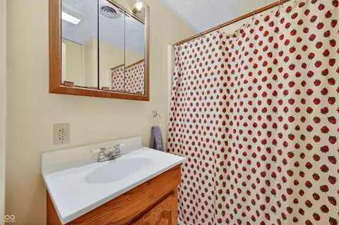 Bath - 519 N Prow Ave, Bloomington, IN 47408 photo 1 of 2