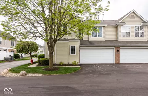 2326 Colfax Ln, Indianapolis, IN 46260