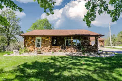 5421 S 100 E, Anderson, IN 46013