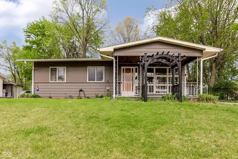 606 Howard St, Shelbyville, IN 46176