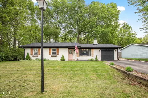 129 Bayshore Dr, Cicero, IN 46034