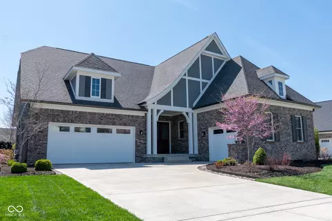 517 Elliot Creek Dr, Carmel, IN 46032