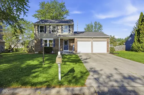 8474 Wakefield Ct, Indianapolis, IN 46256