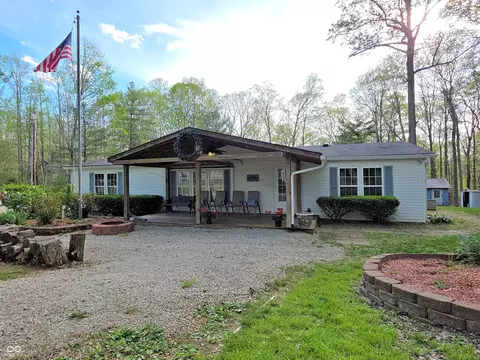 8310 N Dog Trot Ln, Morgantown, IN 46160