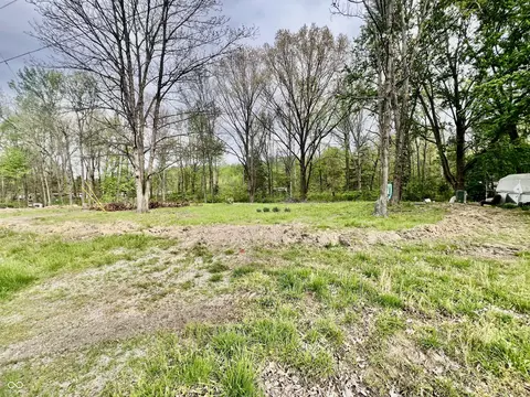 471 Locustwood Dr, North Vernon, IN 47265