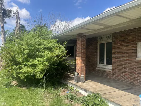 5890 W 300 S, Anderson, IN 46011