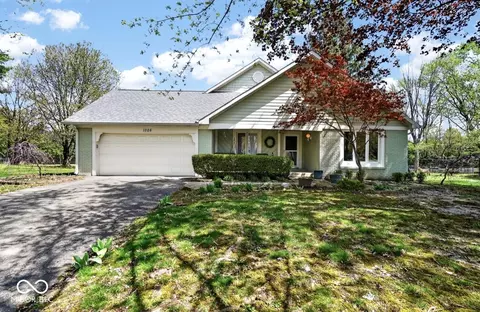 1026 Selkirk Ln, Indianapolis, IN 46260