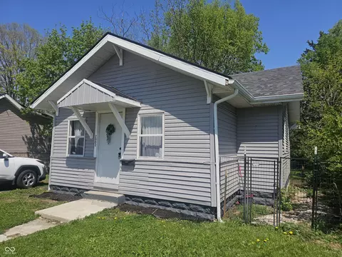 2002 E Highland Ave, Muncie, IN 47303