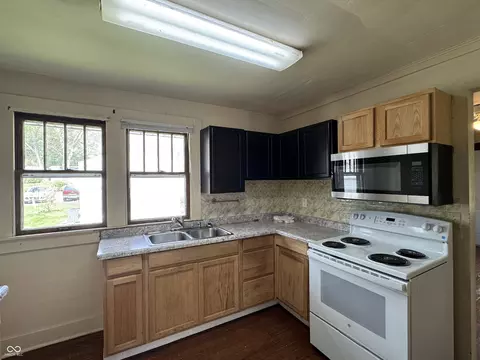 Kitchen - 115 N Johnson Ave, Bloomington, IN 47404 photo 1 of 3