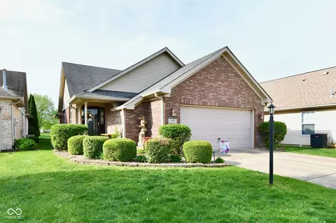 919 Amesbury Ct, Indianapolis, IN 46217