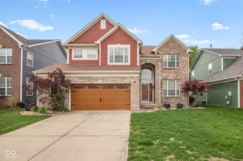 13724 Stanford Dr, Westfield, IN 46074