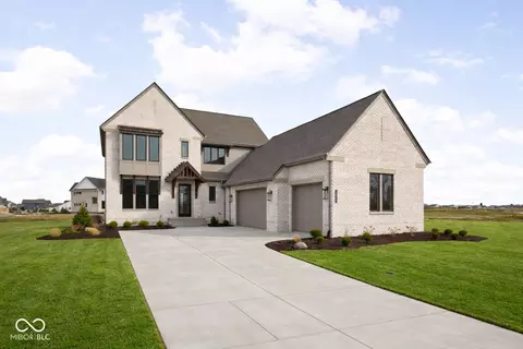 16927 Tractive Dr, Westfield, IN 46074