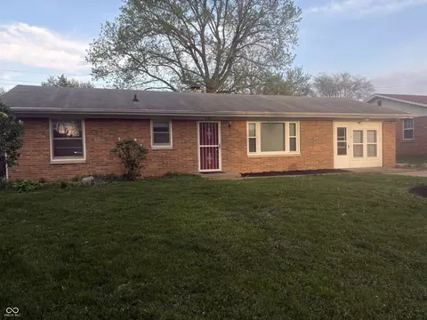 711 Howard Rd, Greenwood, IN 46142