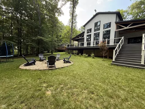 8446 E Parkview Dr, Rockville, IN 47872