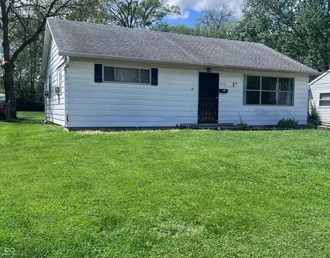 476 Carol Dr, Greenwood, IN 46143