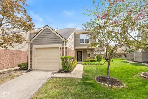 9429 Wimbledon Ct, Indianapolis, IN 46250