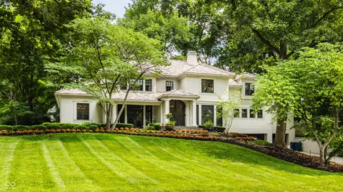 110 Bow Ln, Indianapolis, IN 46220